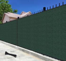 Bynbbur Byiffs13e0525ge 5ft X 25ft Green Privacy Fence Screen Net Fencing 90% Blockage Windscre
