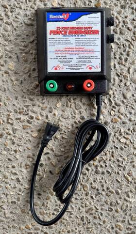Havahart 305-1728 New Ss-750x Medium Duty Electric Fence Energizer 10a 10w