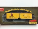 Roundhouse 85449 Nationwide Milk 40 Wood Reefer Boxcar #14202 Metal Wheels. Fixed Price $15.00.